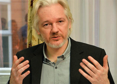 Assange cumple tres años de encierro